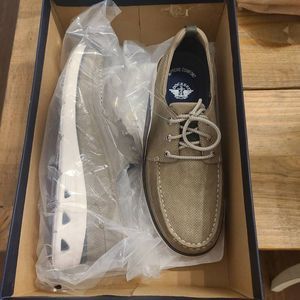 Dockers brand new in the box Saunders casual deck shoes